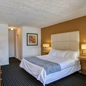 Oyo Hotel Pompano Beach